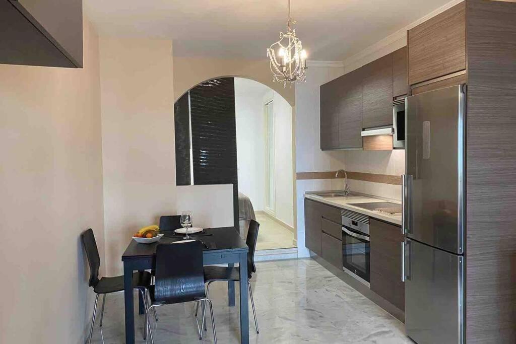 Appartement In 1st Line *